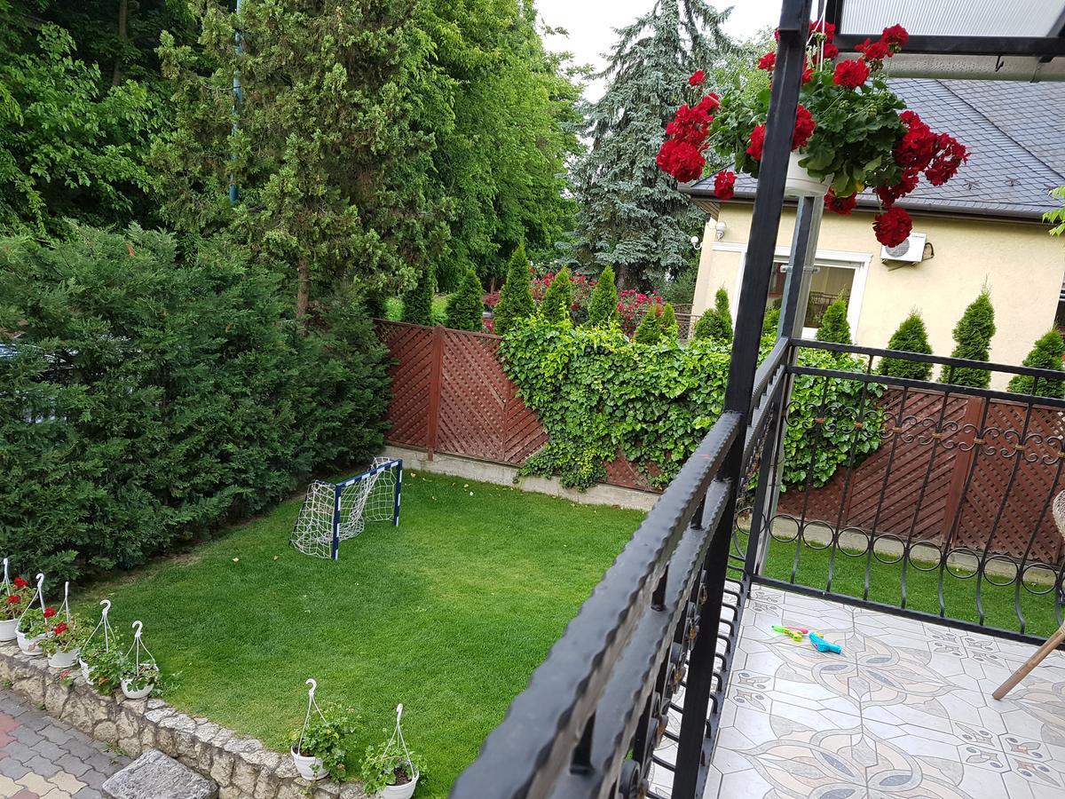 Palma Villa In City Park Budapest - Semi Suteren Budapeste Exterior foto